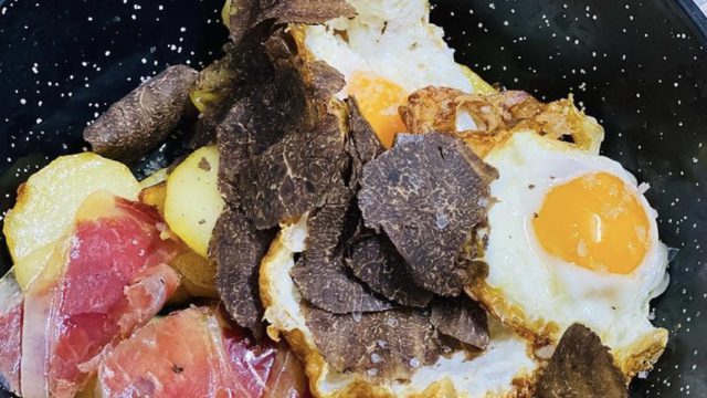 Hacienda Damajuana by Antonio Bort