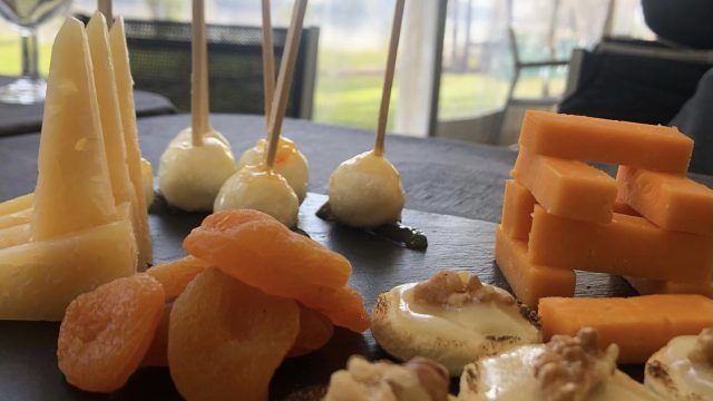 Esturión Restaurante y Tapas