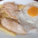 03.- Pechuga de Pollo a la Plancha, Huevo y Patatas Fritas