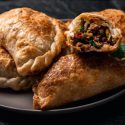 Empanada de Carne (criollas típico Argentina)
